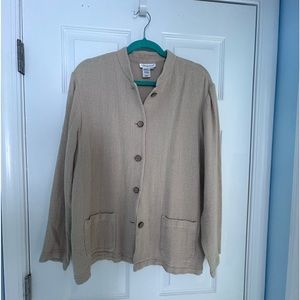 Super cute and versatile linen/rayon lite jacket! Excellent condition like new!